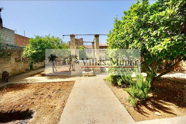 Foto 2 de Casa adossada en venda a Campos de 6 habitacions amb terrassa i garatge