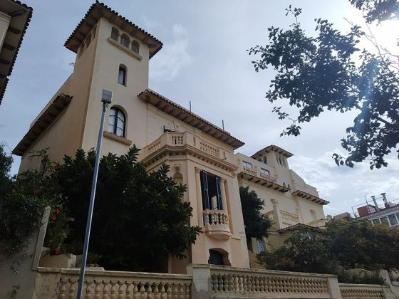 Foto 1 de Casa en venda a Vallcarca i els Penitents de 17 habitacions amb terrassa i garatge