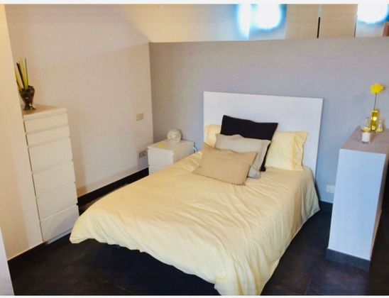 Foto 1 de Pis en lloguer a Casco Histórico de 1 habitació amb mobles i aire acondicionat