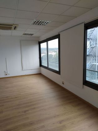 Foto 2 de Oficina en lloguer a avenida Cerdanyola de 80 m²