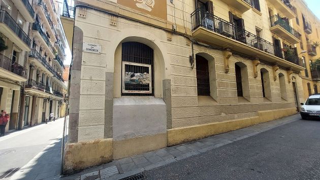 Foto 2 de Local en venda a calle De Francisco Giner de 218 m²