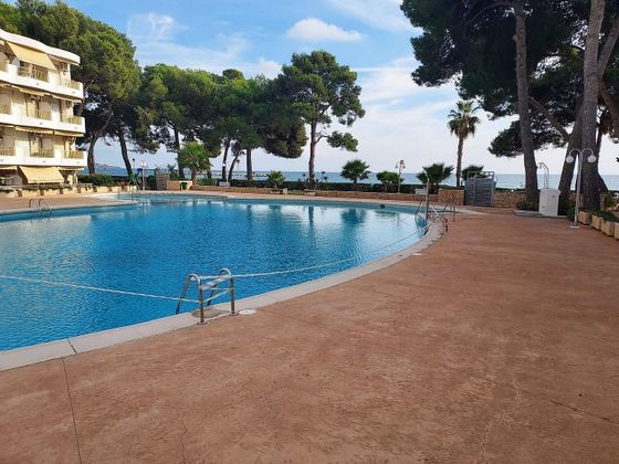 Foto 2 de Estudi en venda a avenida Diputación amb terrassa i piscina