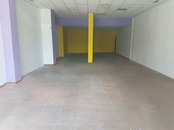 Foto 1 de Alquiler de local en Las Lagunas de 150 m²