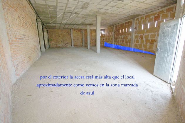 Foto 2 de Alquiler de local en Las Lagunas de 310 m²