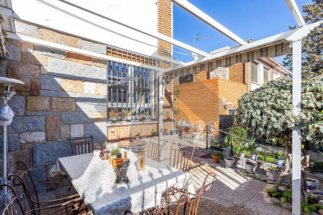 Foto 1 de Casa en venda a Zona Pueblo de 2 habitacions amb terrassa i jardí