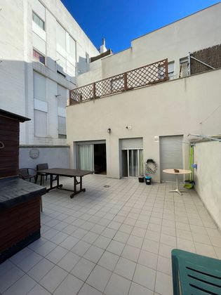 Foto 1 de Pis en venda a Eixample - Sant Oleguer de 3 habitacions amb terrassa i garatge