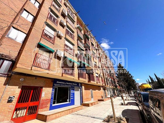Foto 1 de Piso en venta en Azucaica - Santa María de Benquerencia de 4 habitaciones con terraza y balcón