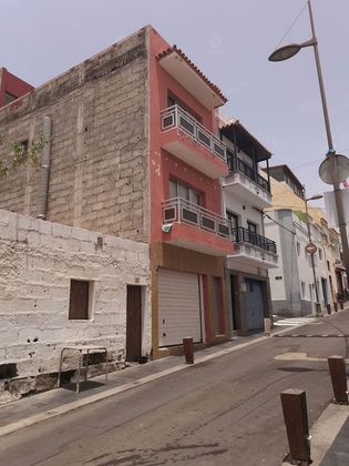 Foto 2 de Venta de chalet en calle Juan Gutierrez Monteverde de 3 habitaciones con terraza y garaje