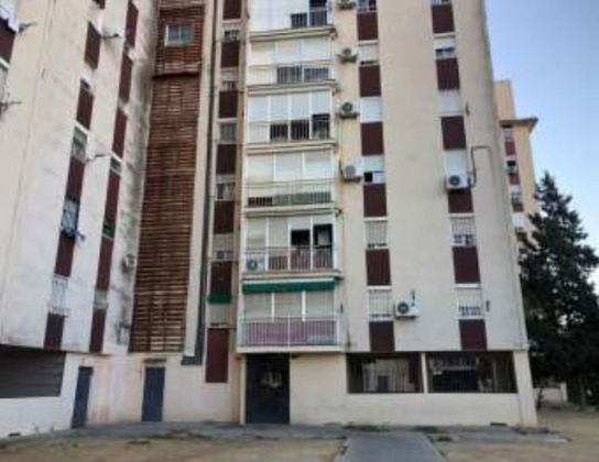 Foto 2 de Pis en venda a Poligono Sur - La Oliva - Letanías de 2 habitacions amb ascensor