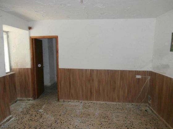Foto 2 de Venta de casa en Valdepeñas de Jaén de 2 habitaciones y 272 m²