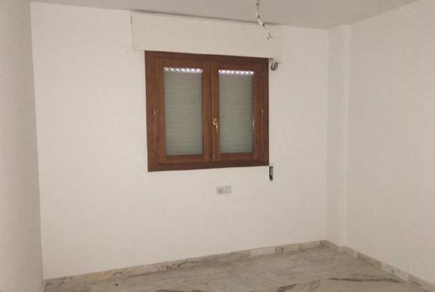 Foto 2 de Dúplex en venda a Taraguilla-Zona Estación de 3 habitacions amb terrassa i garatge