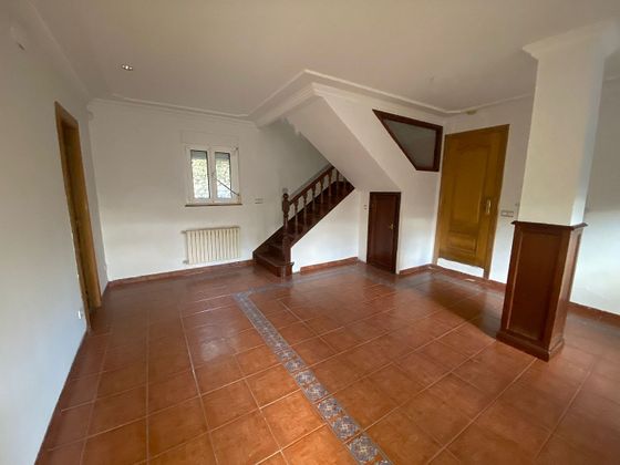 Foto 2 de Casa en venda a Parroquias de Oviedo de 4 habitacions amb garatge i calefacció