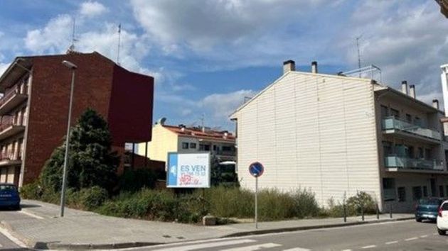Foto 2 de Terreno en venta en Sant Celoni de 419 m²