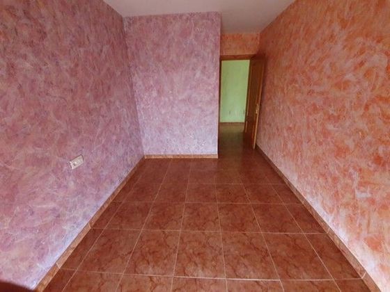 Foto 2 de Piso en venta en Carretera Mojonera – Cortijos de Marín de 3 habitaciones con ascensor