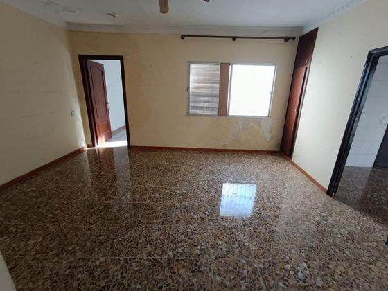 Foto 2 de Casa en venta en La Banda - Campo de Fútbol de 5 habitaciones y 149 m²