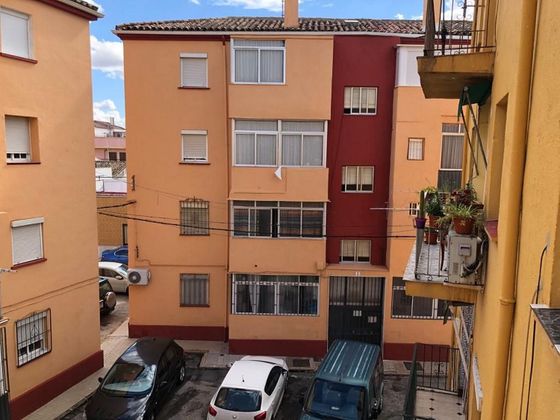 Foto 1 de Pis en venda a Linares de 2 habitacions amb balcó
