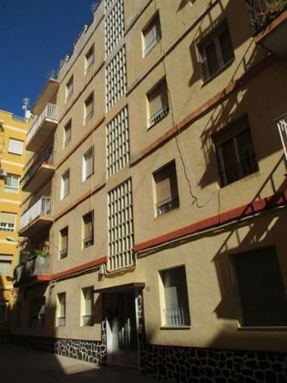 Foto 1 de Venta de piso en Villena de 4 habitaciones con terraza