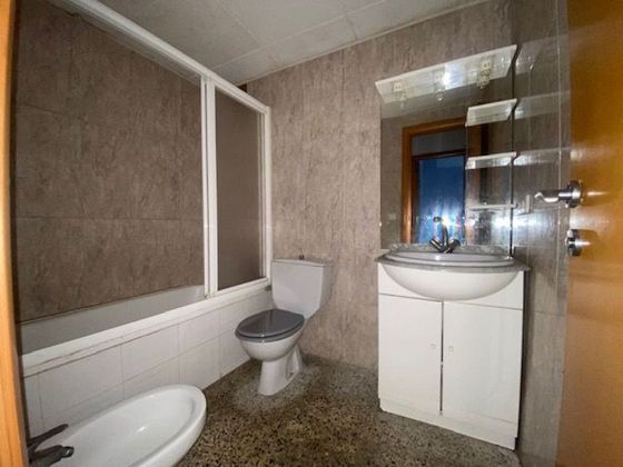 Foto 1 de Piso en venta en Els Pins de 3 habitaciones con terraza y aire acondicionado