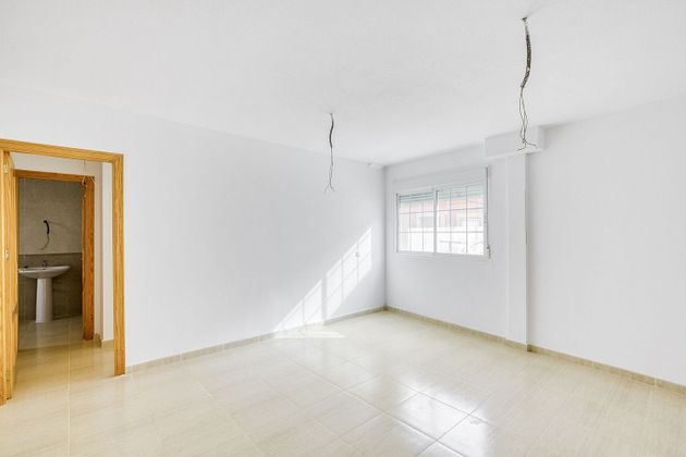 Foto 1 de Venta de piso en Gádor de 3 habitaciones con garaje y ascensor