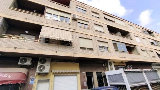 Foto 1 de Venta de piso en Monforte del Cid de 2 habitaciones con balcón