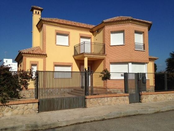 Foto 1 de Casa en venta en Escalona de 3 habitaciones con terraza y garaje