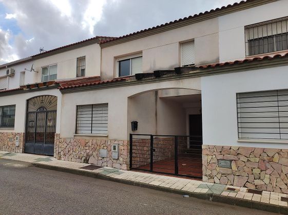 Foto 1 de Casa en venta en Santos de Maimona (Los) de 3 habitaciones y 133 m²