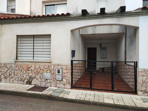 Foto 2 de Casa en venda a Santos de Maimona (Los) de 3 habitacions i 133 m²