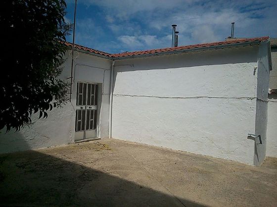 Foto 1 de Venta de casa en Villanueva del Arzobispo de 2 habitaciones y 152 m²
