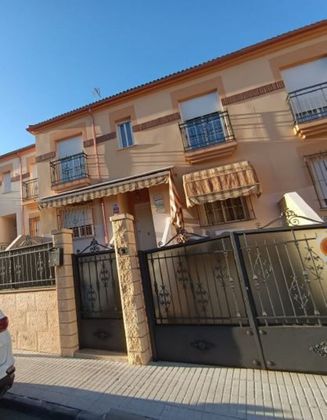 Foto 2 de Casa en venta en Linares de 3 habitaciones y 130 m²