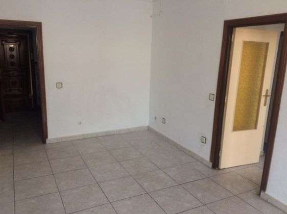 Foto 2 de Venta de piso en Fuensanta- Arcángel de 3 habitaciones con ascensor