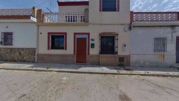 Foto 1 de Venta de casa en Villanueva del Río y Minas de 4 habitaciones con terraza