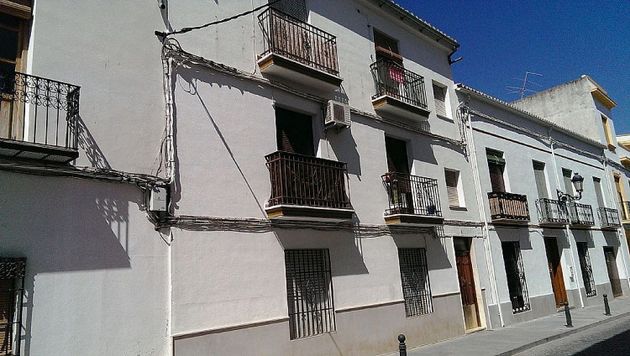 Foto 1 de Venta de piso en Baena de 3 habitaciones con terraza
