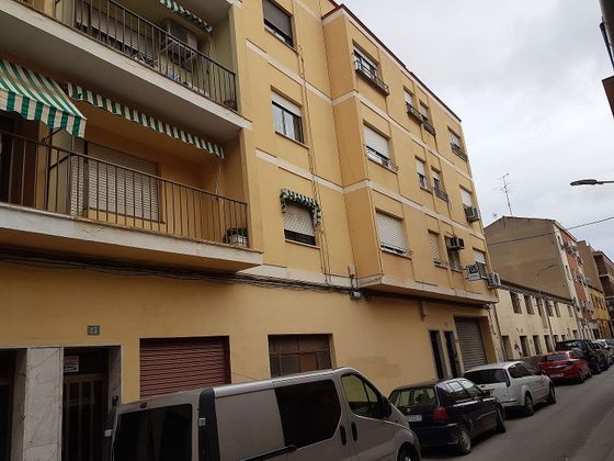 Foto 2 de Venta de piso en Almansa de 3 habitaciones con terraza