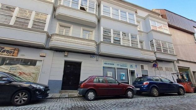Foto 1 de Pis en venda a Centro - Ferrol de 4 habitacions amb balcó