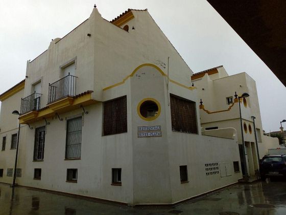 Foto 1 de Casa en venda a El Rinconcillo de 3 habitacions amb garatge