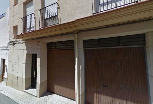 Foto 2 de Venta de piso en Villarrobledo de 2 habitaciones con terraza y garaje