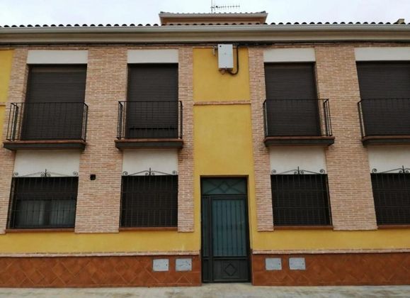 Foto 1 de Venta de piso en Miguel Esteban de 2 habitaciones y 63 m²