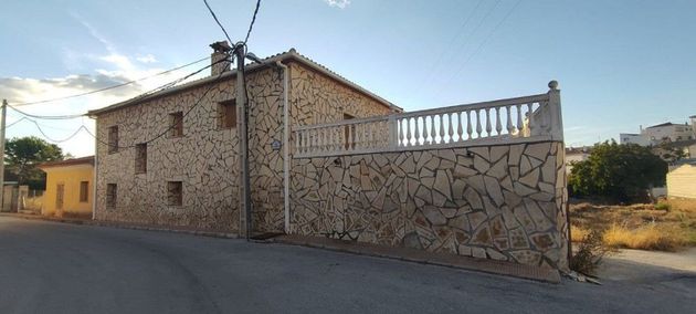 Foto 1 de Casa en venda a Castilléjar de 5 habitacions amb terrassa i garatge