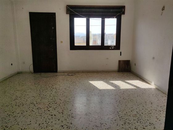 Foto 2 de Piso en venta en Carretera Mojonera – Cortijos de Marín de 3 habitaciones con terraza