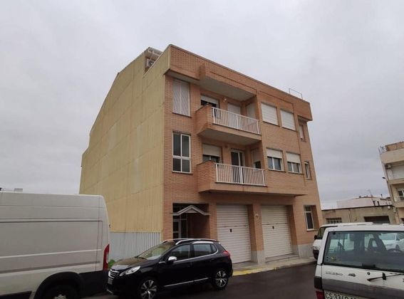 Foto 2 de Pis en venda a Sénia, la de 4 habitacions amb terrassa i aire acondicionat
