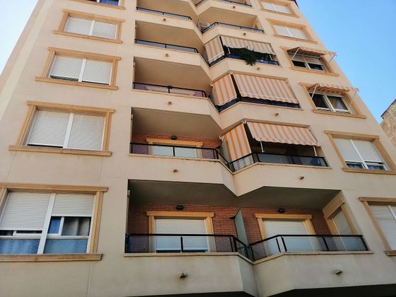 Foto 1 de Piso en venta en Albatera de 3 habitaciones con balcón y ascensor