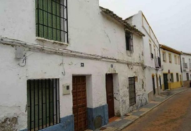 Foto 2 de Venta de casa en Guadalcázar de 3 habitaciones y 176 m²