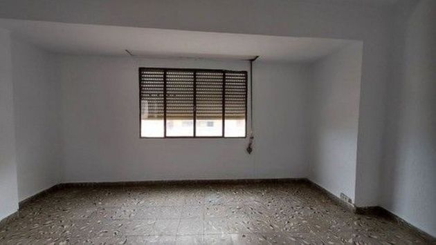 Foto 2 de Piso en venta en Xàtiva de 3 habitaciones y 90 m²