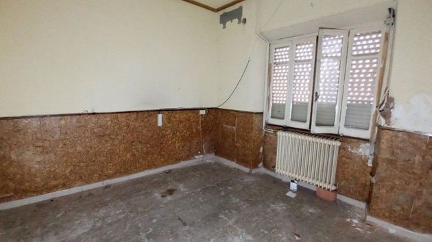 Foto 2 de Pis en venda a Villarrobledo de 3 habitacions amb aire acondicionat i calefacció