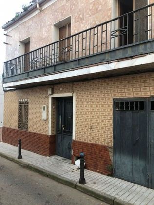 Foto 1 de Casa en venta en Linares de 3 habitaciones y 190 m²