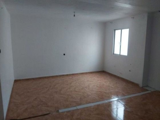 Foto 2 de Pis en venda a El Juncal - Vallealto de 2 habitacions i 40 m²