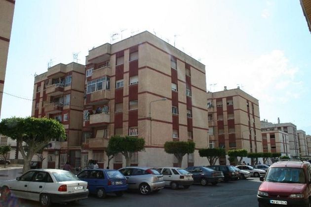 Foto 1 de Pis en venda a Carretera Mojonera – Cortijos de Marín de 3 habitacions i 85 m²