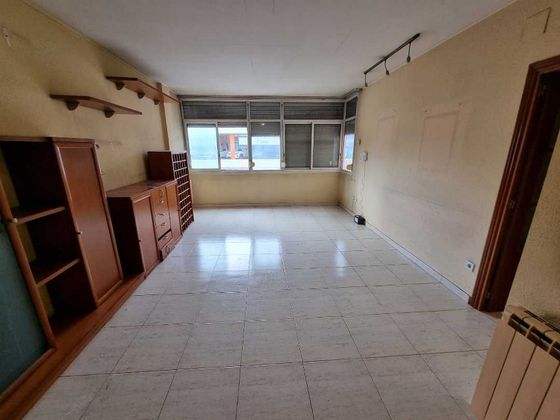 Foto 1 de Venta de piso en Eixample - Sant Oleguer de 3 habitaciones con garaje y calefacción