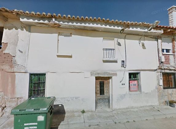 Foto 1 de Venta de casa en Palacios de Riopisuerga de 2 habitaciones y 198 m²
