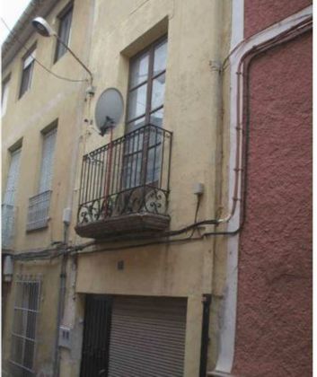 Foto 2 de Casa en venta en Hellín de 3 habitaciones con terraza